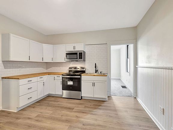 3rd image of 1617 Westwood Ave #1