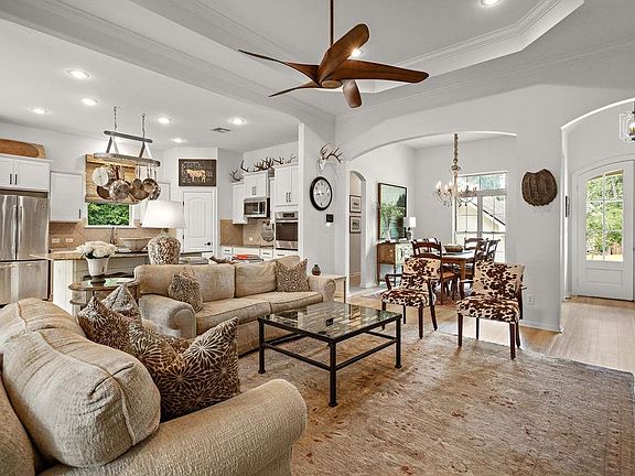 4th image of 511 Lakewood Northshore Dr