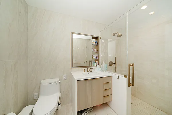 Rented by Acre NY Realty Inc | media 4