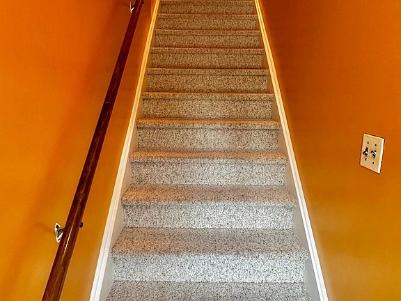 4th image of 331 N Oraton Pkwy #2