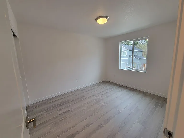 2744 Woodfern Ter — Photo 16