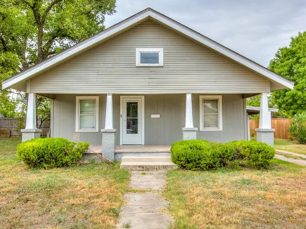 911 N 6th St, Ballinger, TX 76821