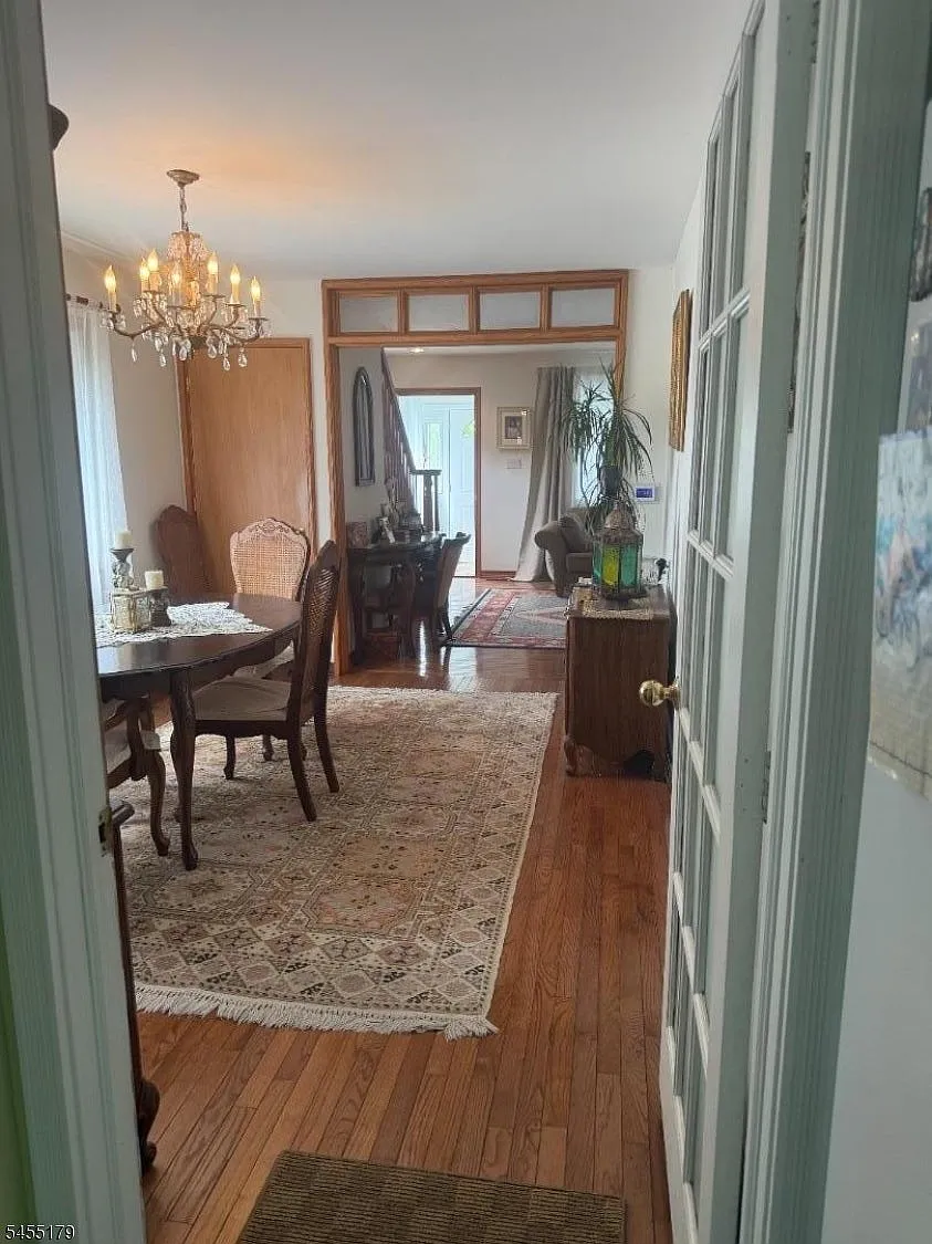 3 bed, 2.0 bath, $3,200 — Photo 4