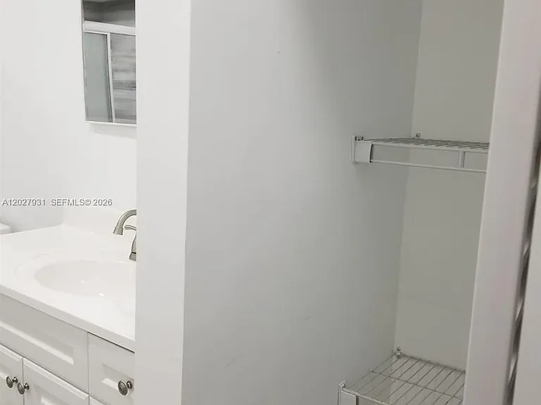 2990 NE 16th Ave #105 — Photo 20