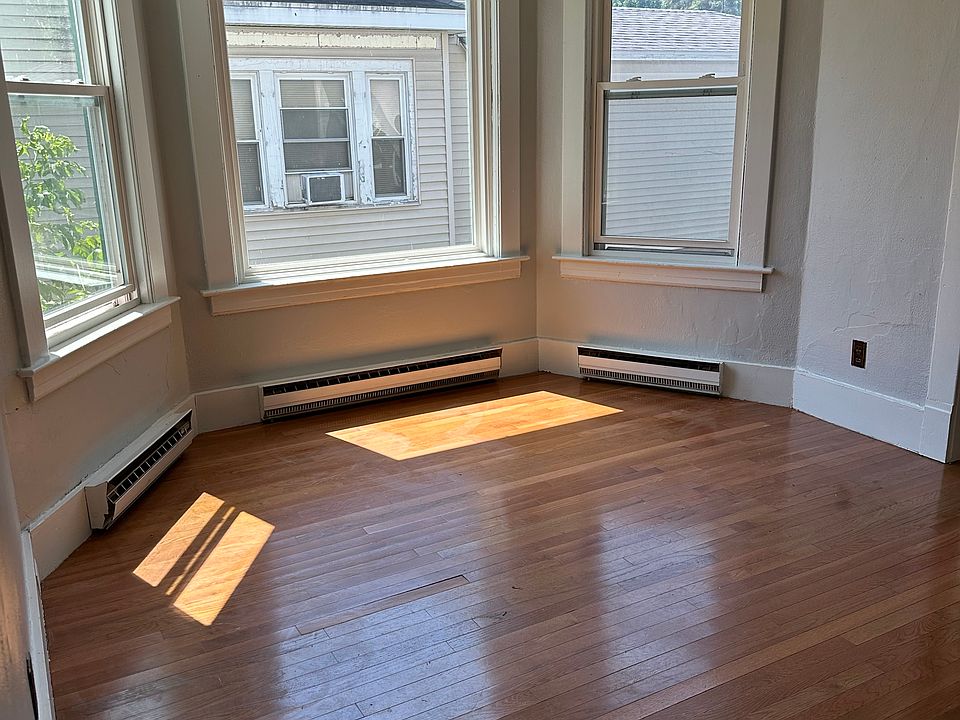 1st image of 93 Sailly Ave #101