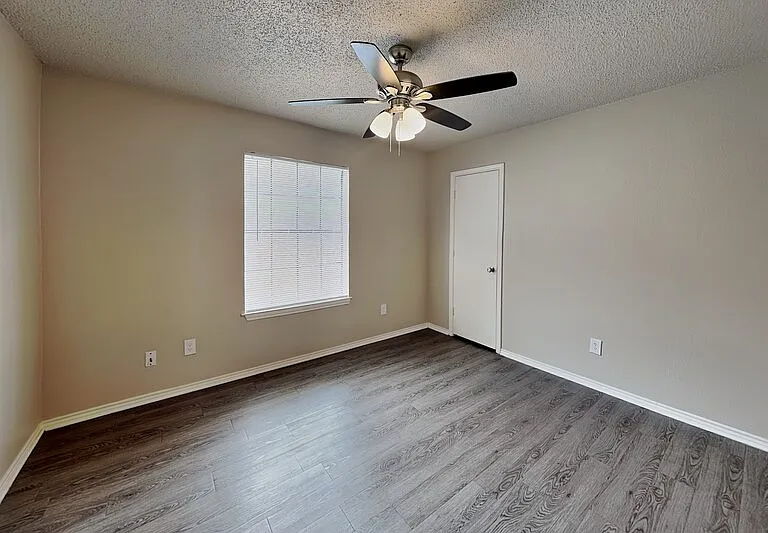 5006 Norma St — Photo 5