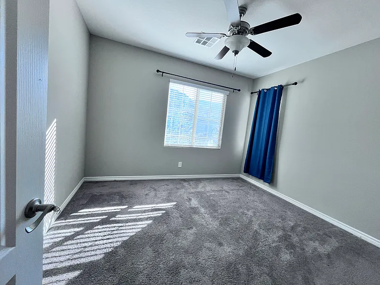 3452 Royal Calloway Ave — Photo 11