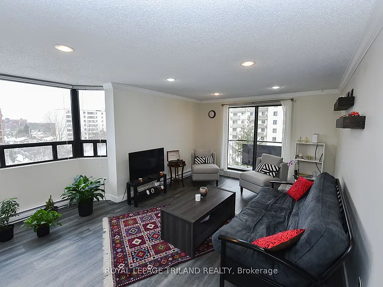 75 Huxley St #605 — Photo 8