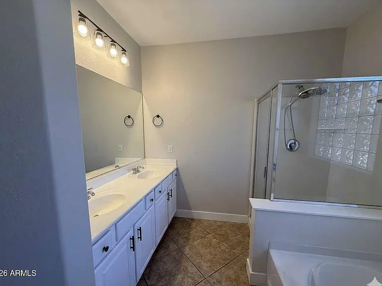 4155 E Clubview Dr — Photo 10
