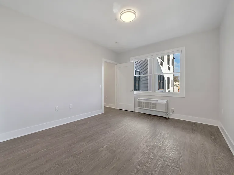 491 Walker St #3C — Photo 18