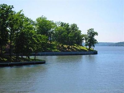1st image of 8 Grand Point Blvd