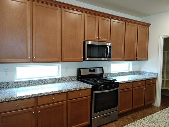 4th image of 17662 W Hubbard Dr