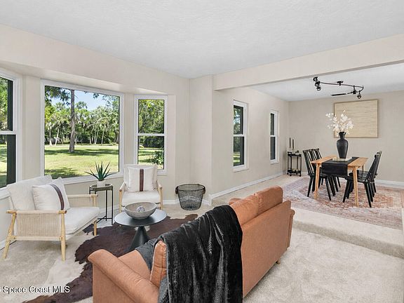 4th image of 4121 Mustang Rd