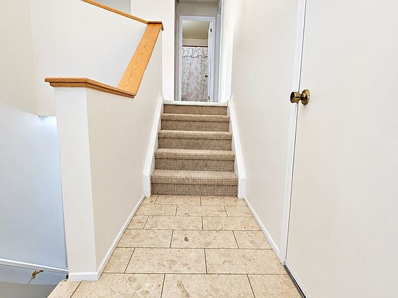 5th image of 1627 Boyer Rd