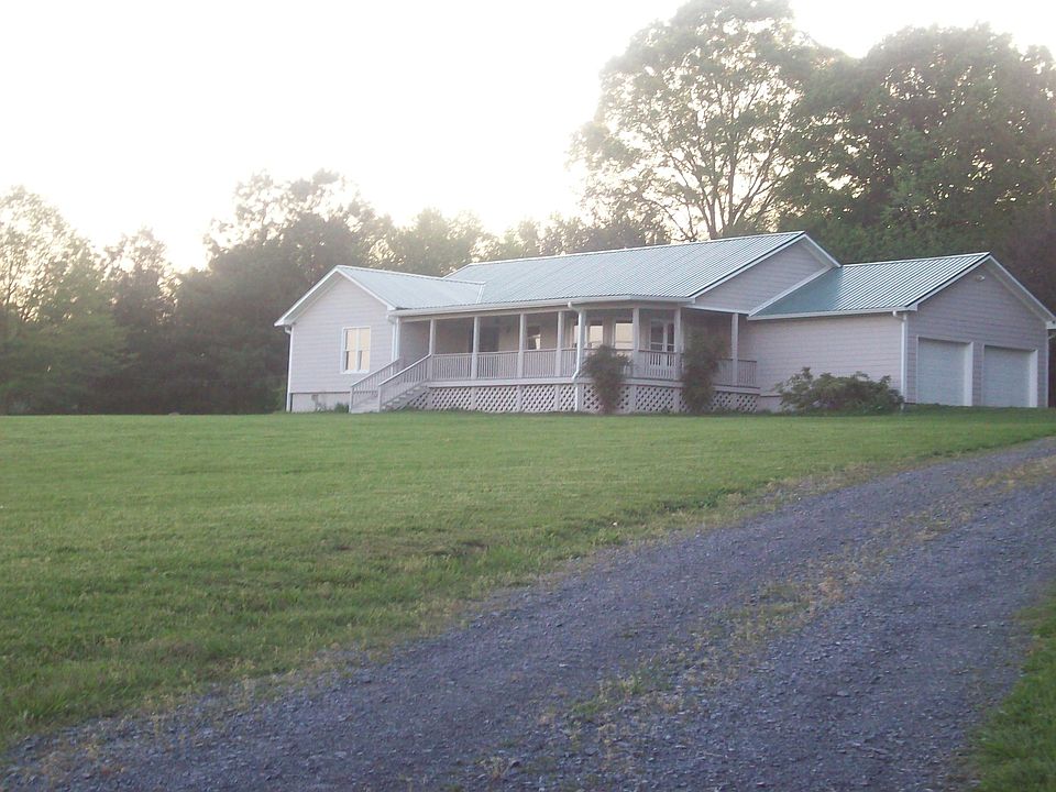 2nd image of 372 Mansfield Rd