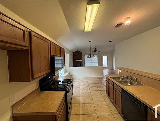 3408 Saint Vincent Rd — Photo 3