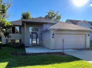 4808 57th St NW, Rochester, MN 55901