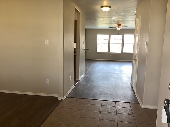 3rd image of 13001 Glenwyck Dr