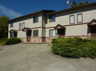 2090 NE Fairview Ave APT 4, Grants Pass, OR 97526