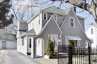 1st image of 2920 Lowell St
