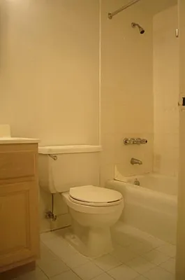 Rented by NYLA Realty | media 21