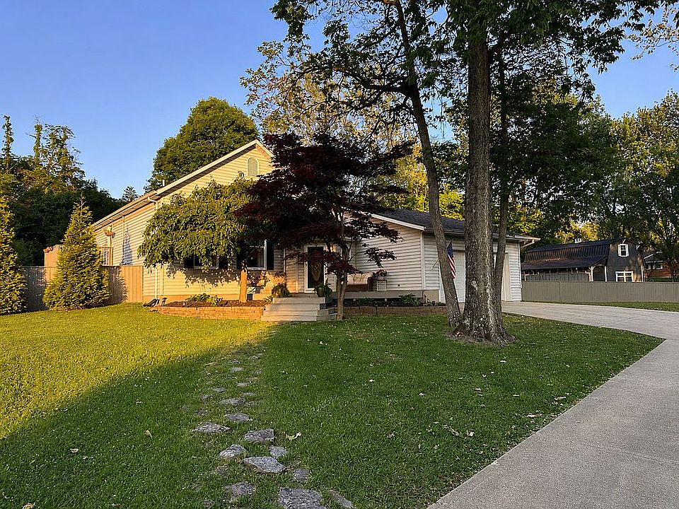 1st image of 6479 Glastonbury Ct