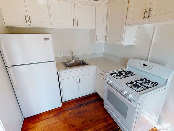 5th image of 205 N Kenmore Ave APT 11