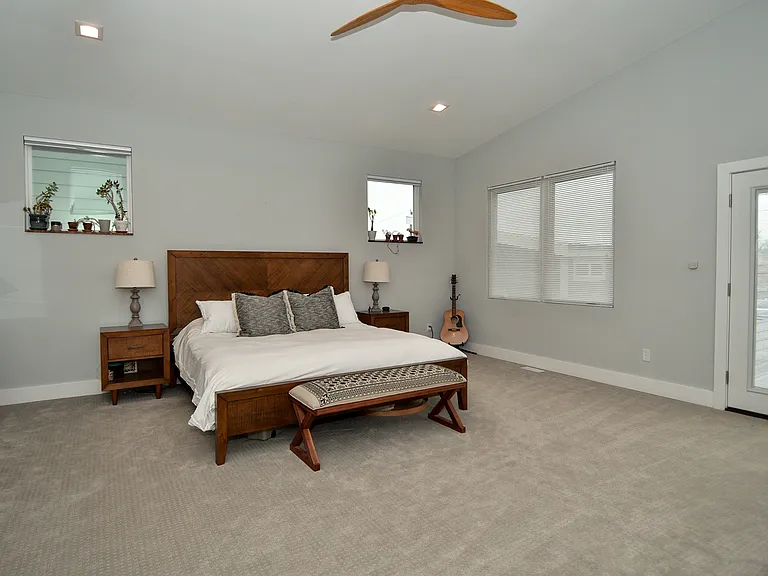 1426 Olive St — Photo 44