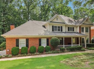 718 Haralson Dr SW, Lilburn, GA 30047