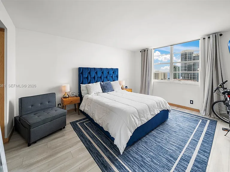 6770 Indian Creek Dr #Penthouse B — Photo 20