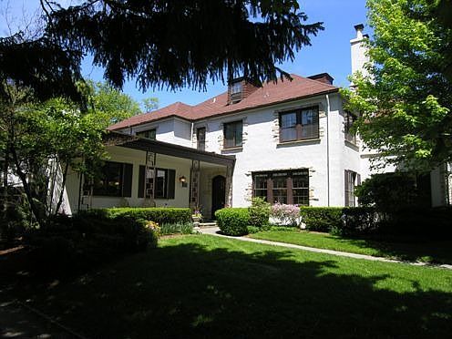 View from cul-de-sac