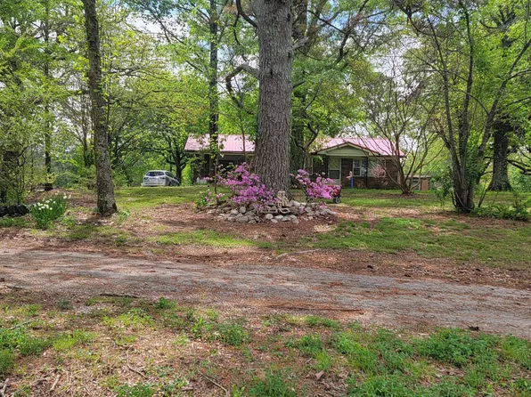 620 Hamilton Rd, Lexington, TN 38351
