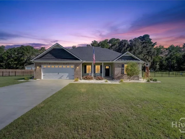 110 Cameron Oaks Drive, Guyton, GA 31312
