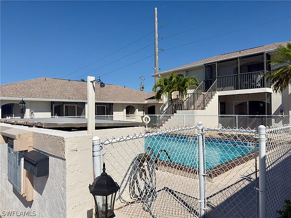 2nd image of 1111 Cape Coral Pkwy W APT 105