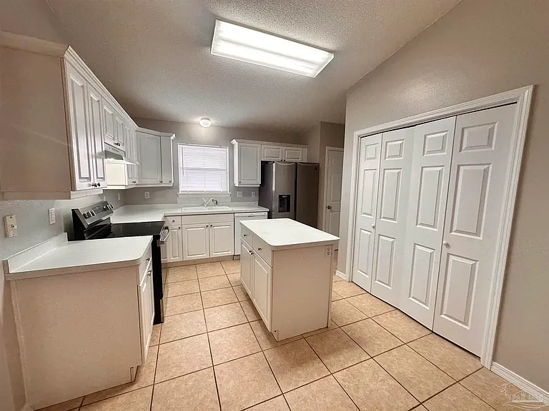 4110 Spinnaker Pl — Photo 4