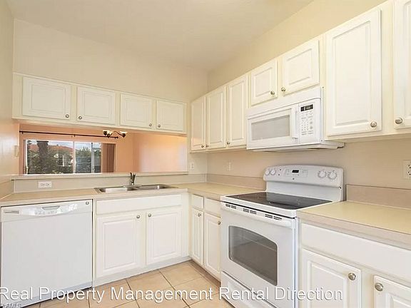 5th image of 8253 Pacific Beach Dr