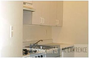 2nd image of 29 E 7th St