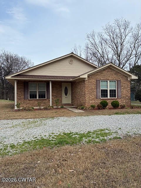 1st image of 482 Main St