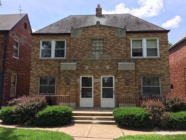 1st image of 6334 Bancroft Ave #1W