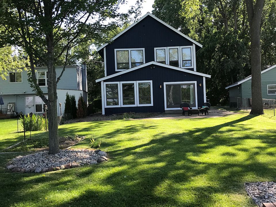 1st image of 7946 Detroit Blvd