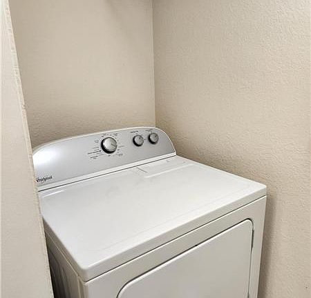 4th image of 151 SW Palm Dr APT 203