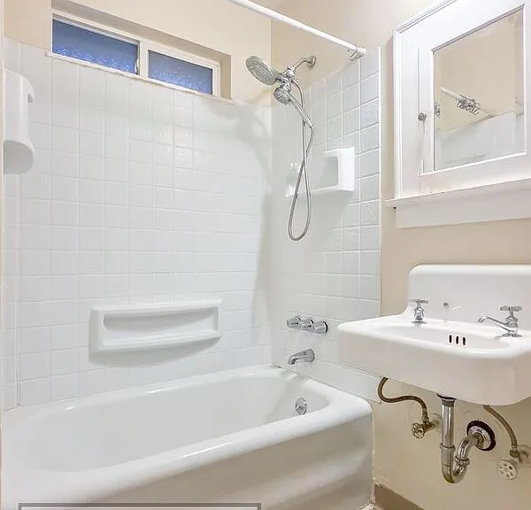2321 NE Weidler St #1 — Photo 13