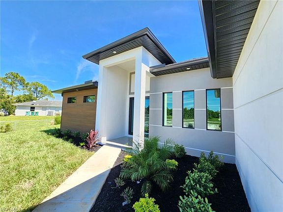 2nd image of 5362 Everglades BLVD N