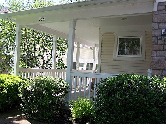 3rd image of 366 Sycamore Woods Ln
