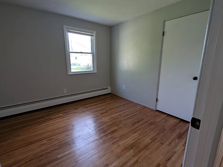 371 Indian Church Rd #2 — Photo 10