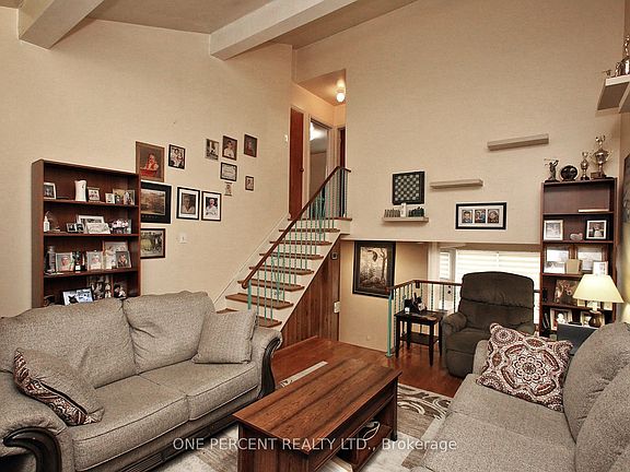 3rd image of 3074 Merritt Ave