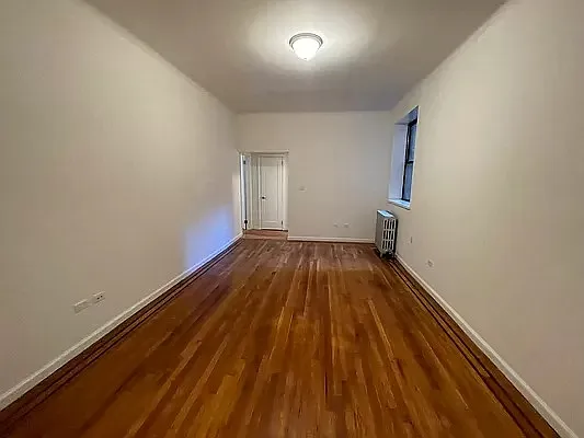 Rented by Metropolis International Realty Inc. | media 10