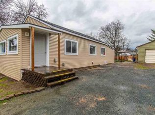 9485 Robson St, Chilliwack, BC V2P4E4