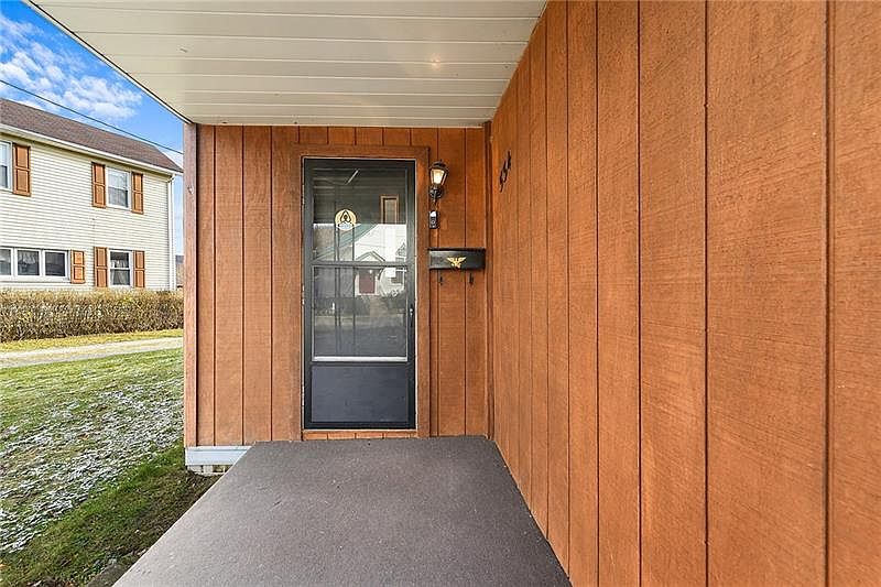 534 Main St, Rockwood, PA 15557 Zillow