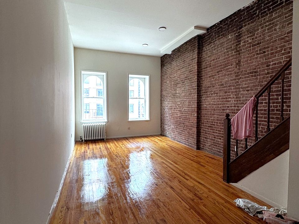 1st image of 353 Amsterdam Ave #9S
